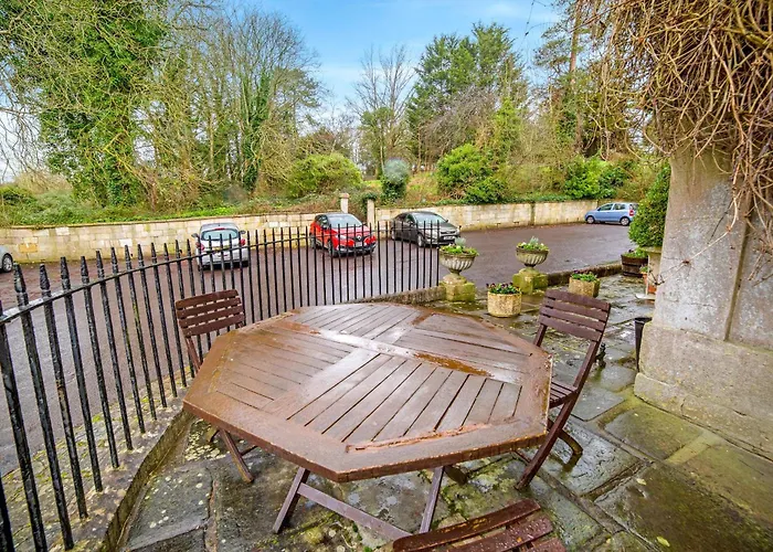 Oyo Bailbrook Lodge, Bath