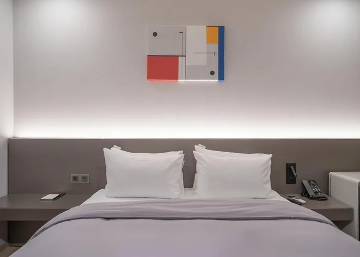 Act Hotel