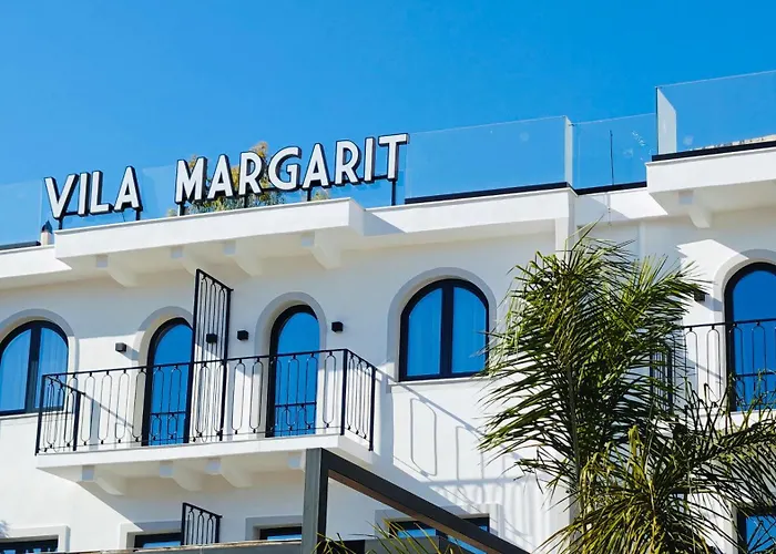 Sarande Hotels