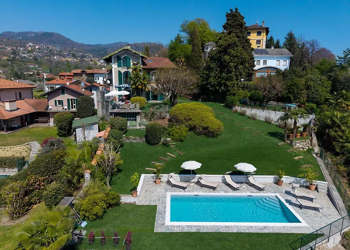 Charming Villa Il Motto With Pool