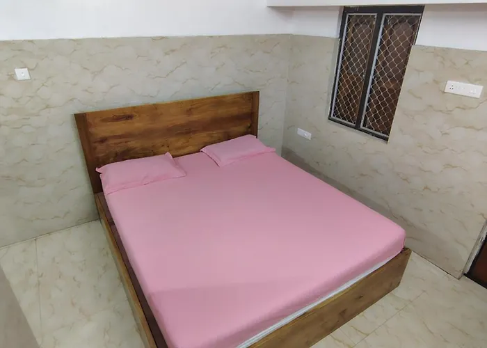 Gourinandan Lodge 300M From Sea Beach 1Km From Railway Station