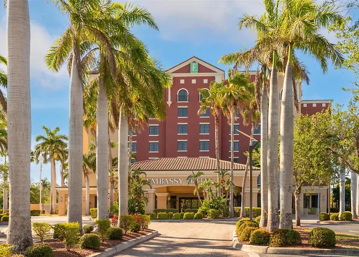 Estero Hotels With Jacuzzi in Room