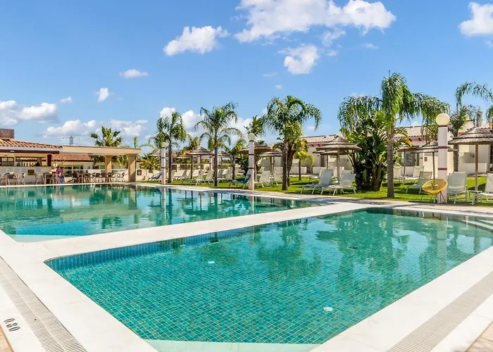 Hotels in Ferragudo (Faro)