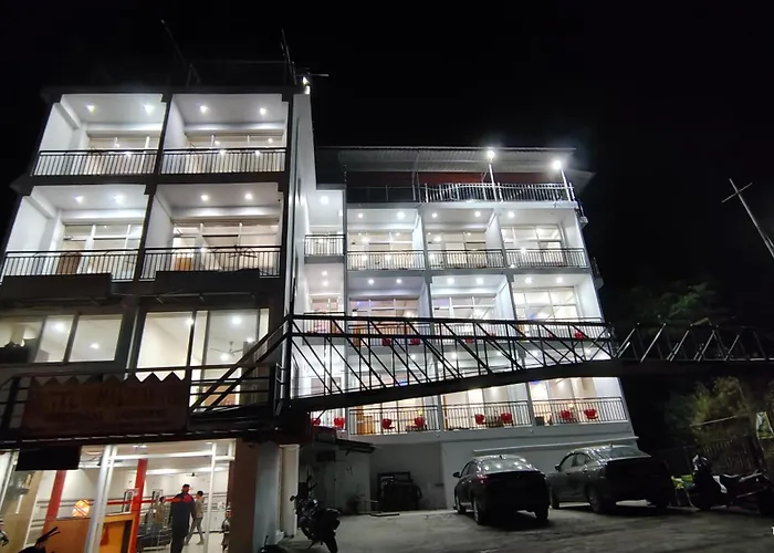 Ai 360 Degree Hotel Lansdowne