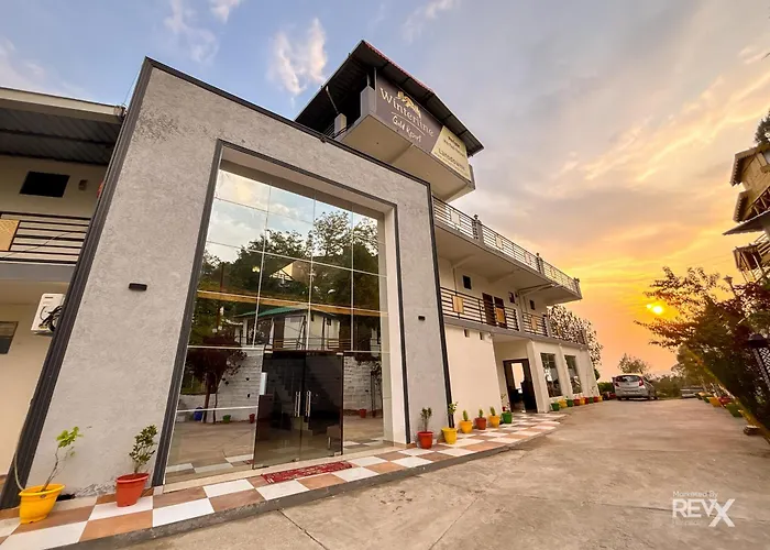 Lansdowne Hotels