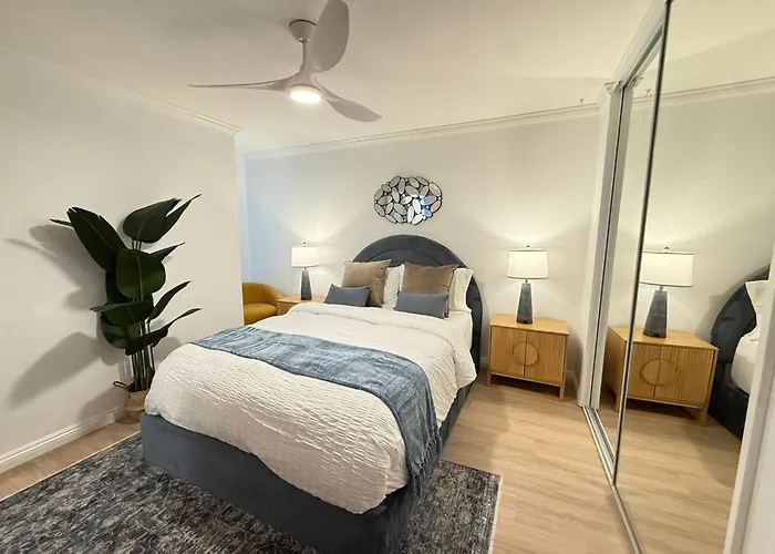 Redondo Oceanfront Gem 2Br Ba Balcony & Parking 335