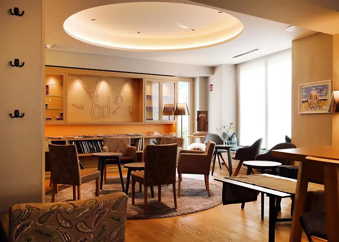 Hotels in Modling