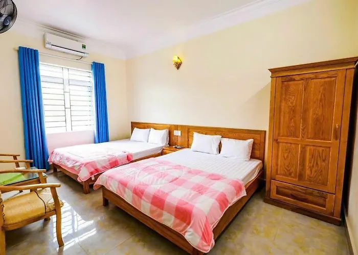 Ha Phuong Quan Lan Hotel