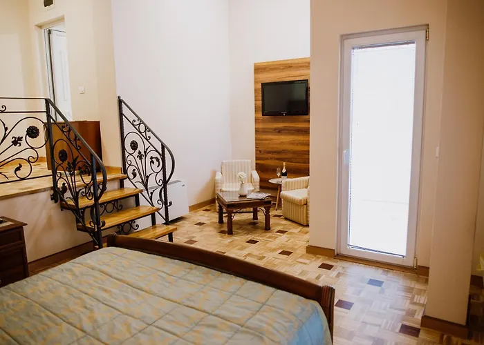 Hotel Bela Kuka - White House