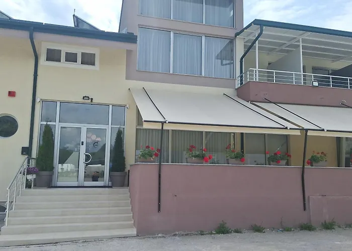 Villa Royal Apartments