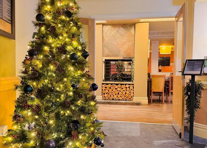 Llanelli Hotels