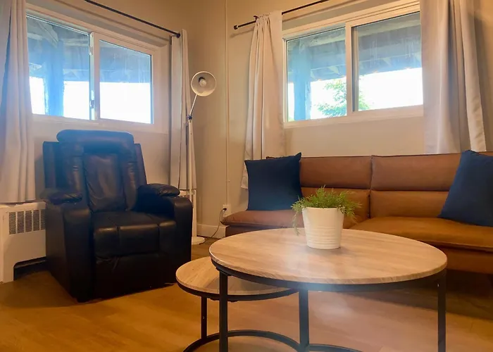 South Shore Suites