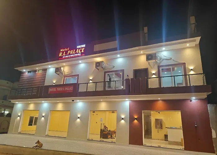 Hotel The R L Palace - "A Luxurious Hotel" 900 Meters From Ram Mandir Ayodhya