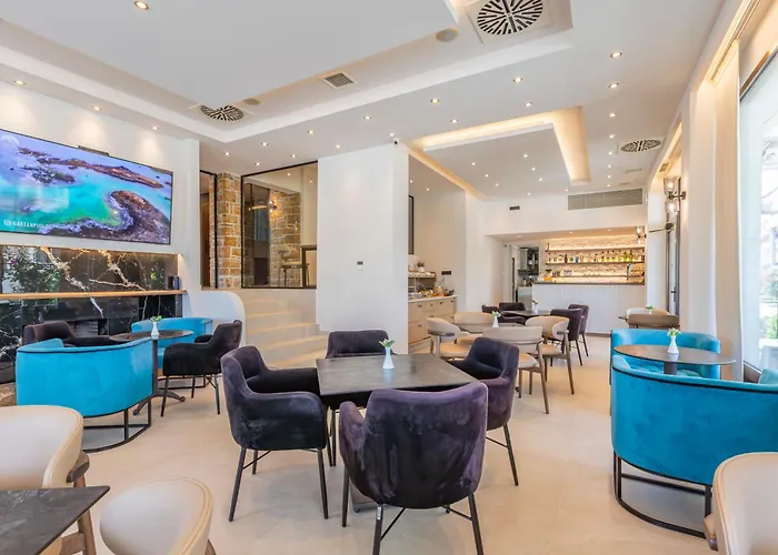 Nea Moudania Hotels
