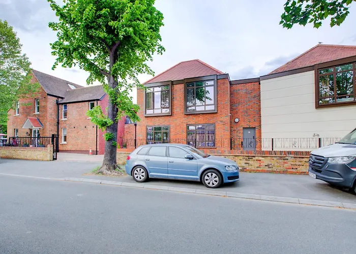 Hayes (Greater London) Hotels