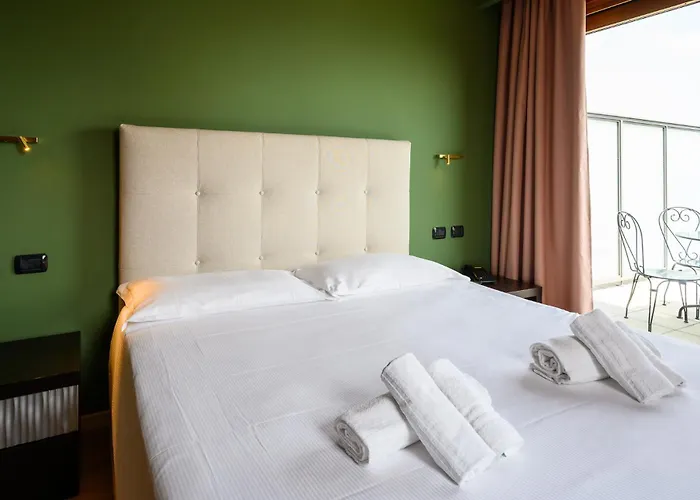 Arona Hotels
