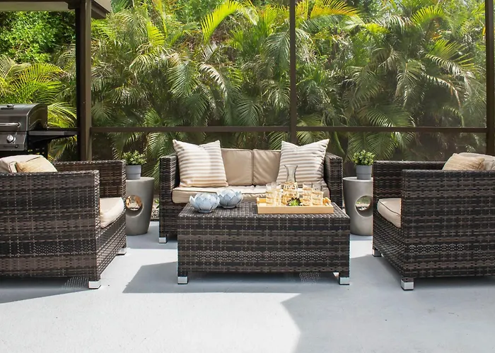 Lotus House With Pool - Relaxation - Close To Beaches