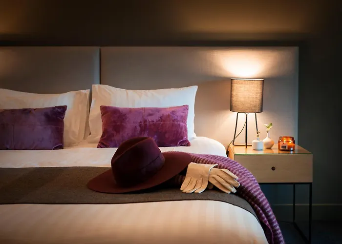 Canberra Hotels