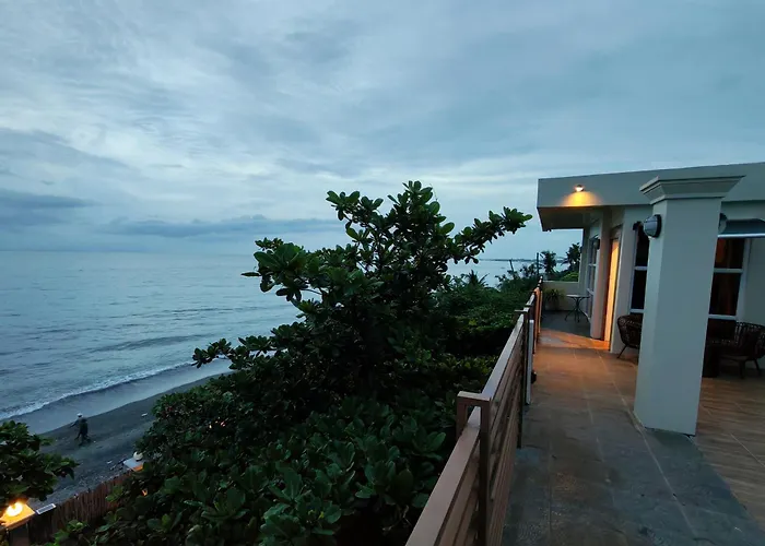 San Jose (Mindoro) Beach hotels