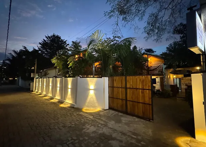 Beach Wave Hotel