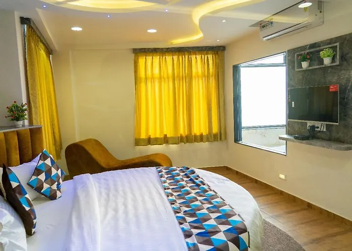 Hotel Lee Grand