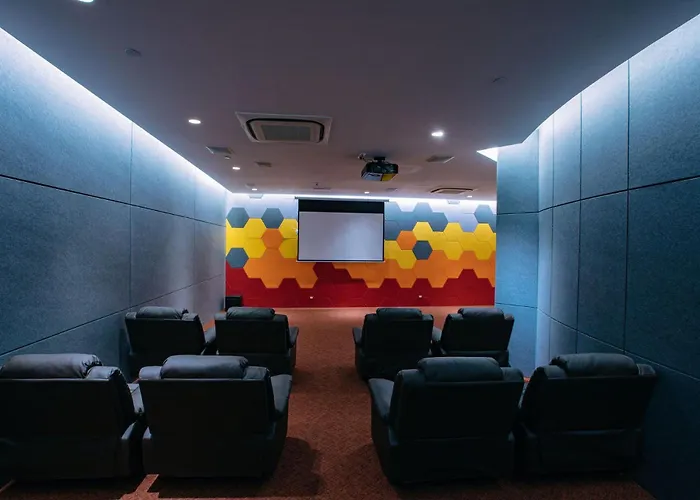 Amira Luxury At Novotel Suites Manila Near Makati And Bgc