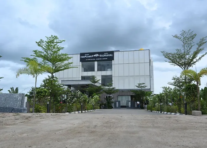 Hotel Rajmahal Boarding And Lodging
