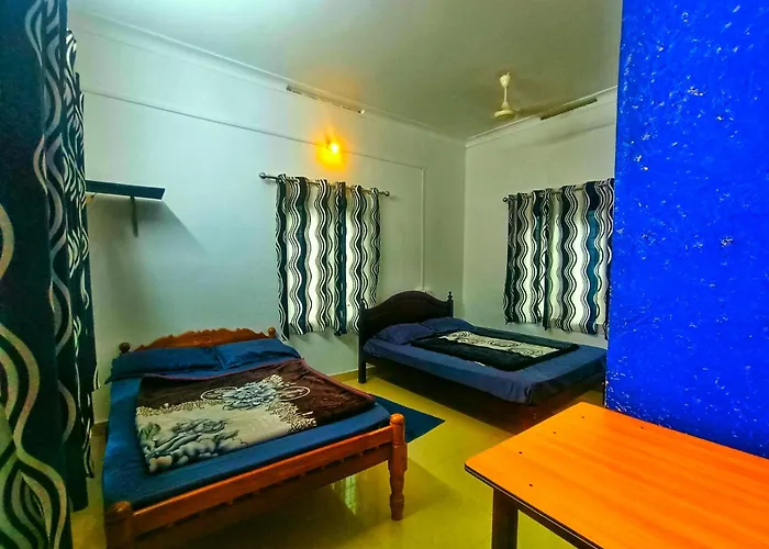 Misty Valley Private Pool Villa Munnar