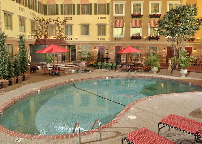 White Bear Lake Hotels