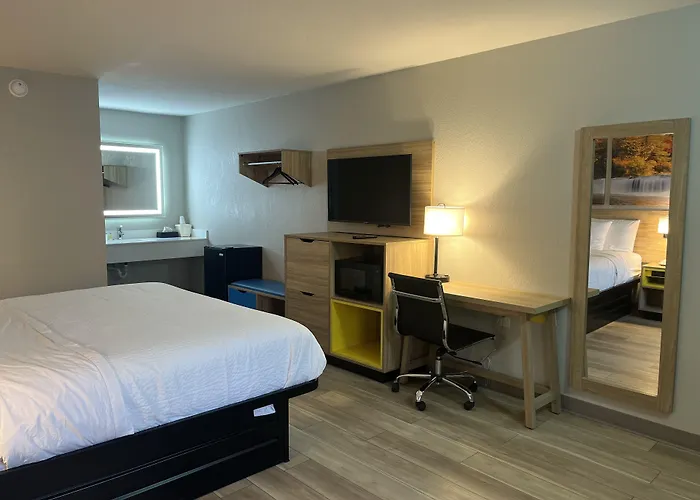 Helen Hotels