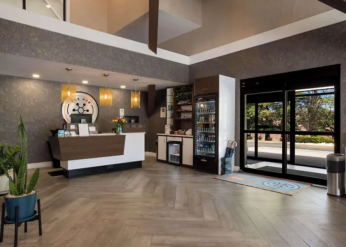 Middletown Hotels