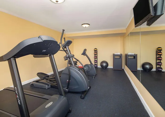 Muscle Shoals Hotels