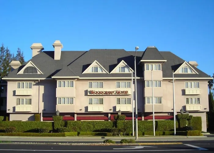 Santa Clara Hotels