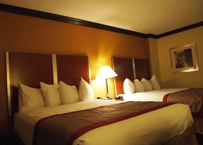 Oakland Park Hotels