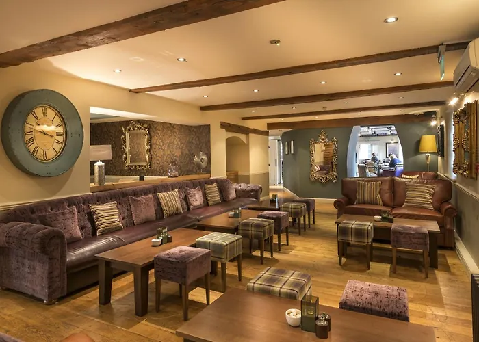 Welshpool Hotels