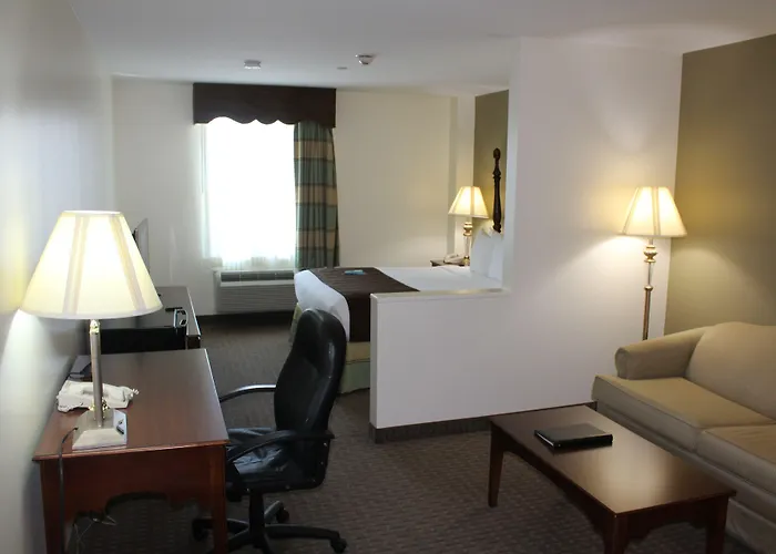 Quincy Hotels