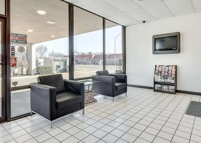 Longview Hotels