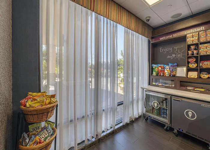 Carlstadt Hotels