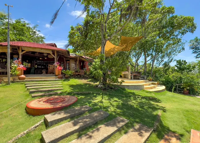Nakabalo Guesthouse & Restaurant