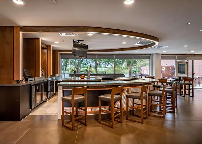 Farmers Branch Hotels
