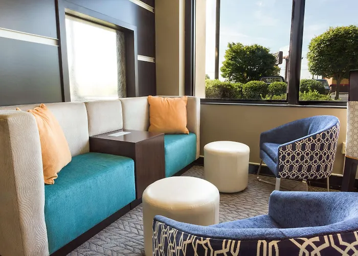 Winston-Salem Hotels With Jacuzzi in Room