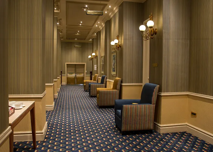 Graceland Hotel