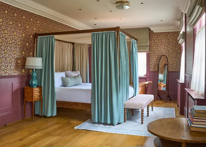 Kingston upon Thames (Greater London) Hotels