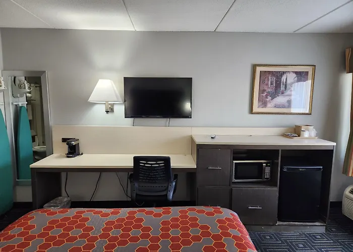 Mounds View Hotels