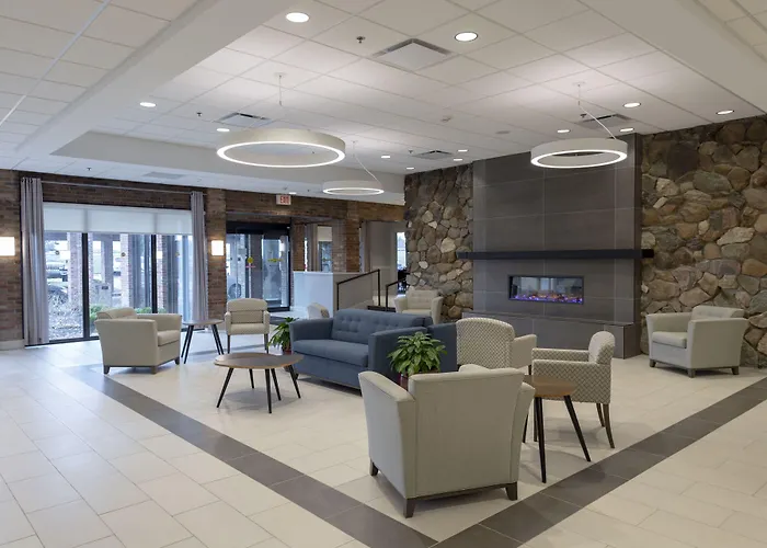 Henrietta Hotels