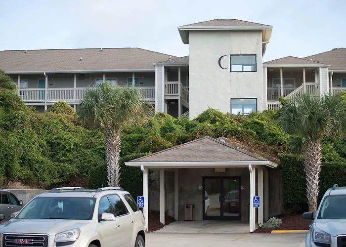 Cedar Island Hotels