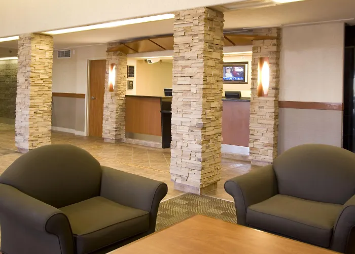 Fort Nelson Hotels