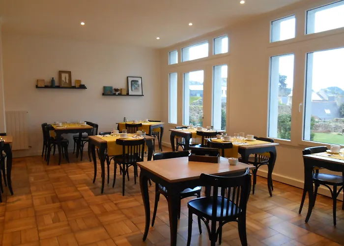 Saint-Pol-de-Leon Hotels