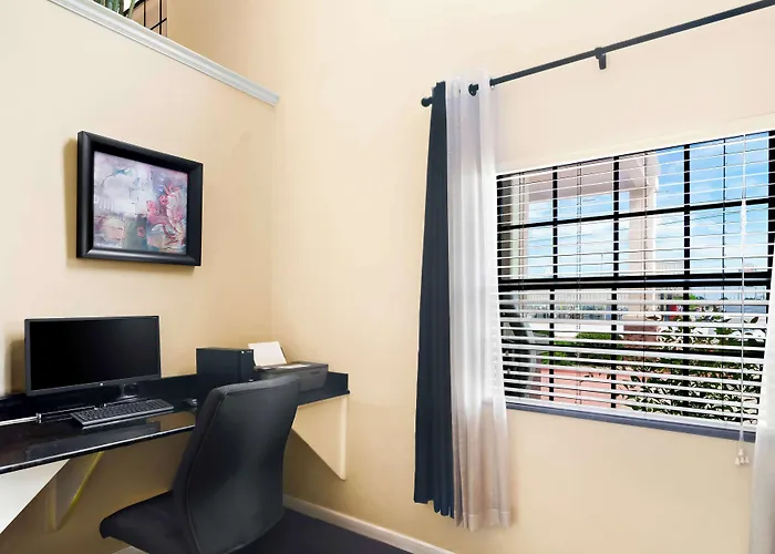 West Siloam Springs Hotels
