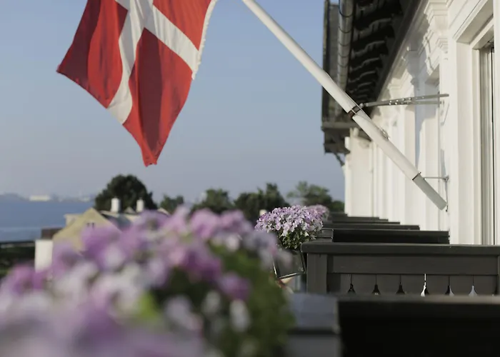 Charlottenlund Hotels